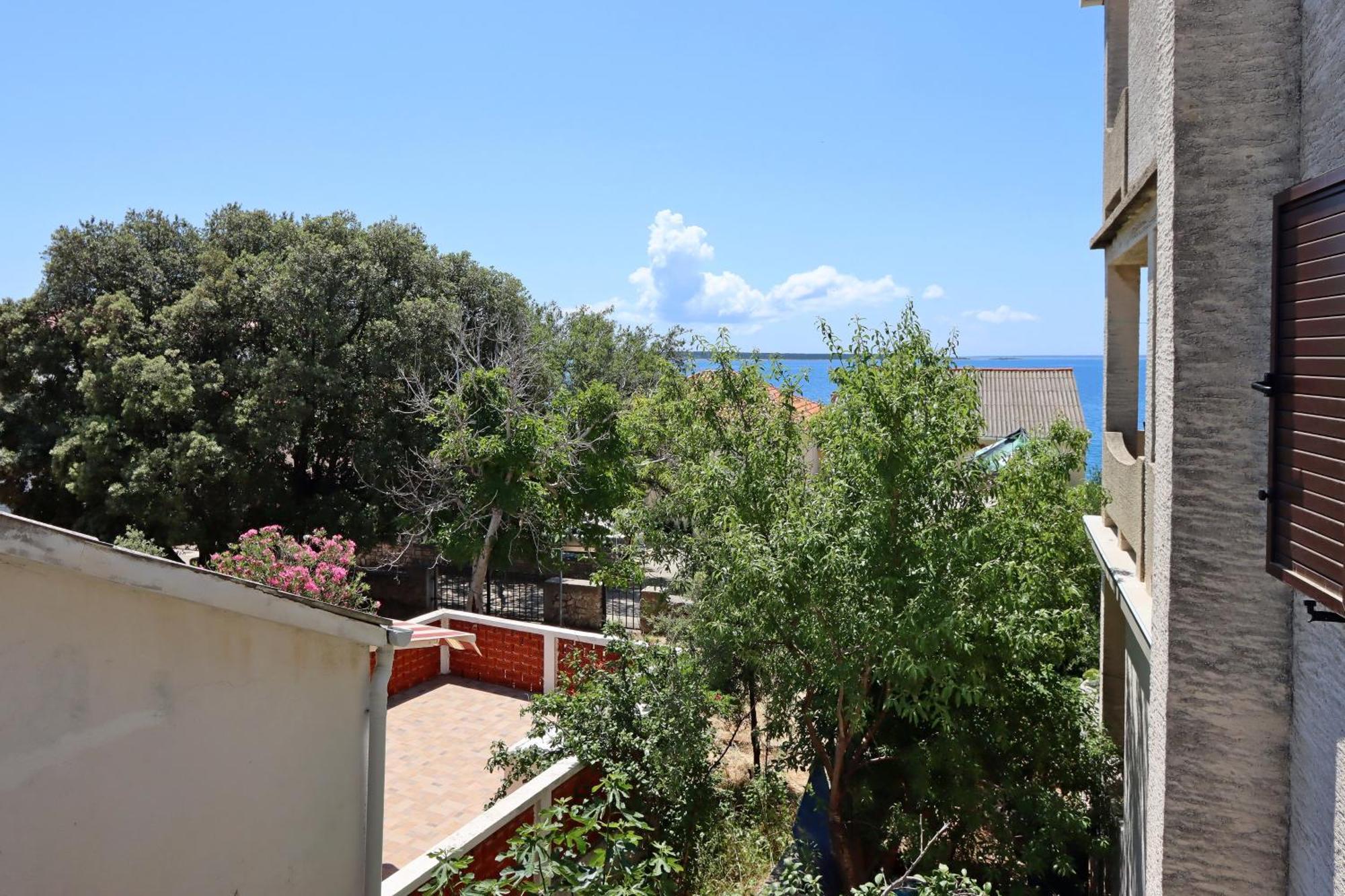 Apartments By The Sea Mandre, Pag - 3084 Kolan Exterior foto