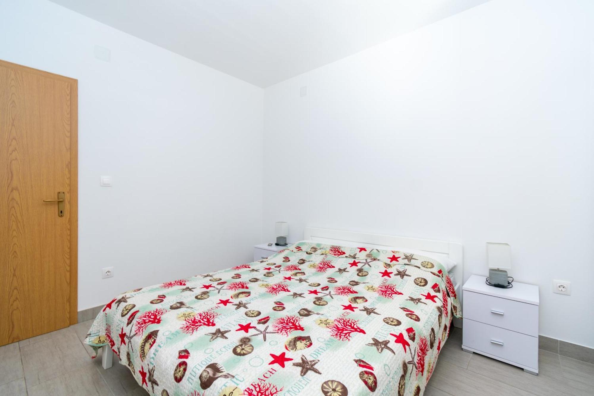 Apartments By The Sea Mandre, Pag - 3084 Kolan Quarto foto
