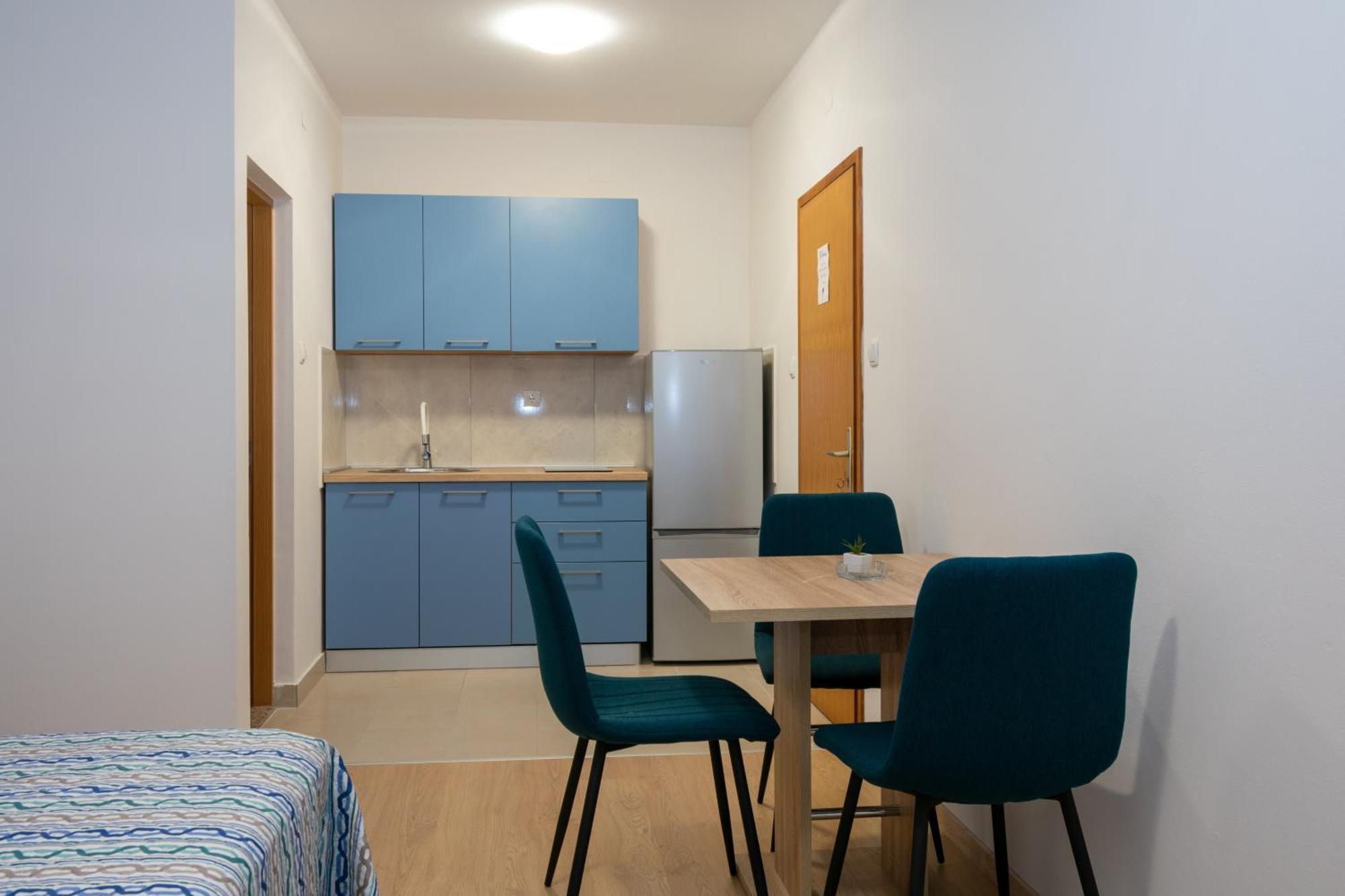 Apartments By The Sea Mandre, Pag - 3084 Kolan Quarto foto