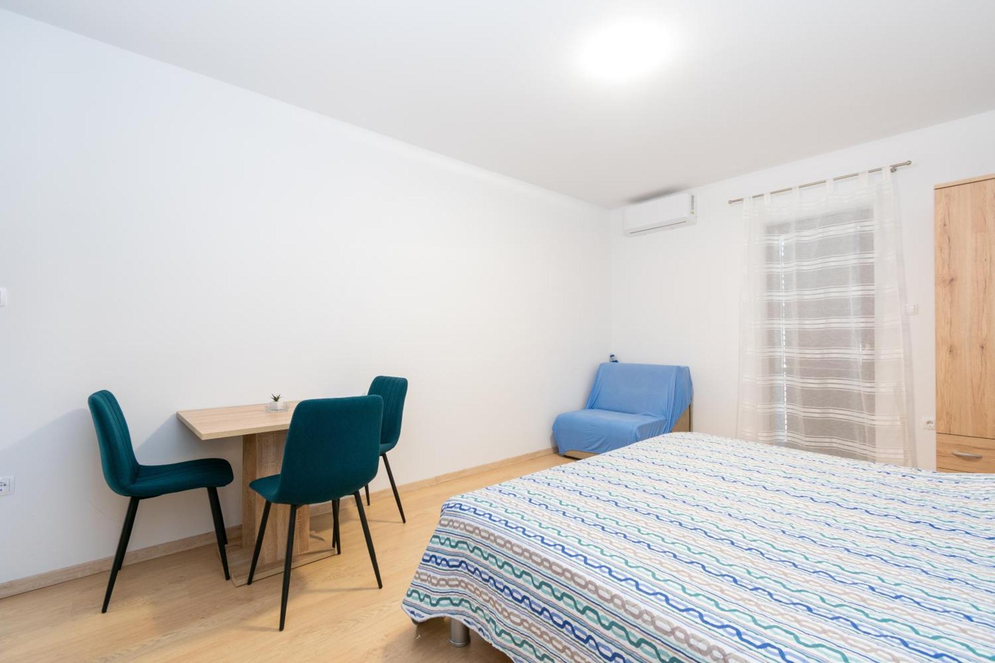 Apartments By The Sea Mandre, Pag - 3084 Kolan Quarto foto